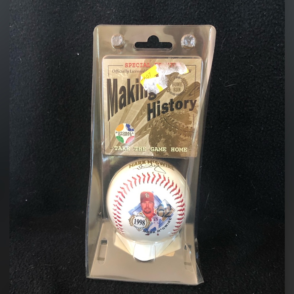 Mark McGwire Fotoball - Making History - 62 Home Runs